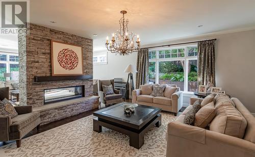 11 Hawthorn Place, St. John'S, NL - Indoor Photo Showing Living Room With Fireplace