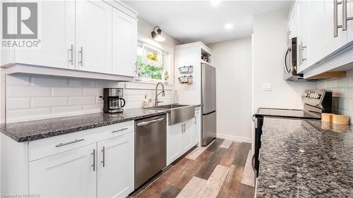 855 8Th Avenue E, Owen Sound, ON - Indoor Photo Showing Kitchen