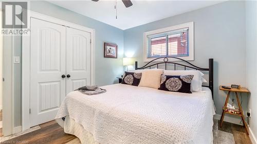 855 8Th Avenue E, Owen Sound, ON - Indoor Photo Showing Bedroom