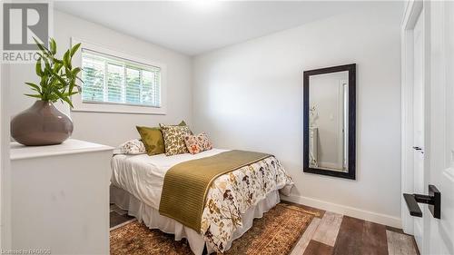 855 8Th Avenue E, Owen Sound, ON - Indoor Photo Showing Bedroom