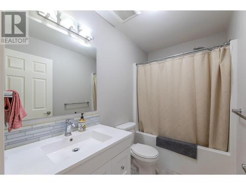 1458 Penticton Avenue Unit# 125, Penticton, BC - Indoor Photo Showing Bathroom