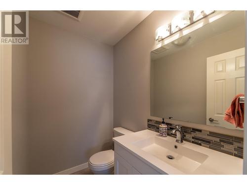 1458 Penticton Avenue Unit# 125, Penticton, BC - Indoor Photo Showing Bathroom