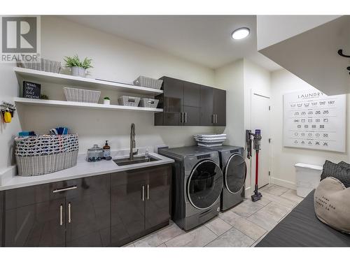 2450 Radio Tower Road Unit# 249, Oliver, BC - Indoor Photo Showing Laundry Room