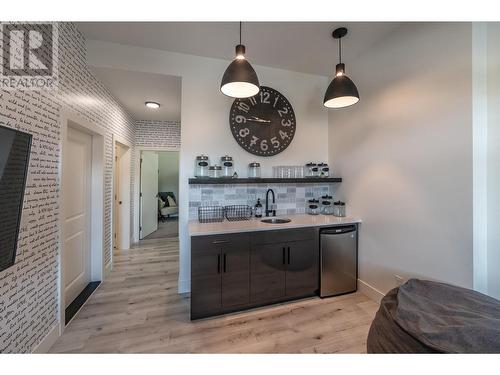 2450 Radio Tower Road Unit# 249, Oliver, BC - Indoor Photo Showing Bathroom