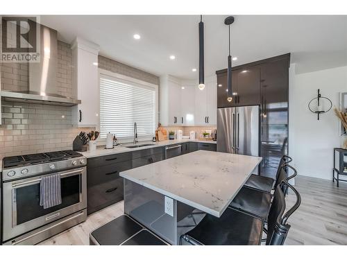 2450 Radio Tower Road Unit# 249, Oliver, BC - Indoor Photo Showing Kitchen With Upgraded Kitchen