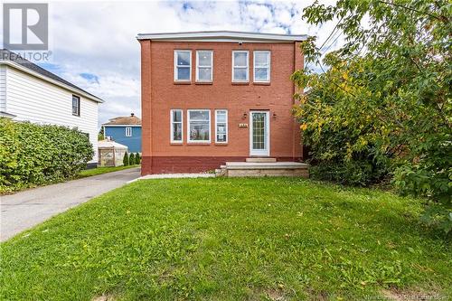 686 Bridge Street, Bathurst, NB - Outdoor