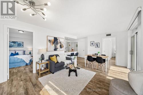 2311 - 10 Northtown Way, Toronto, ON - Indoor Photo Showing Living Room