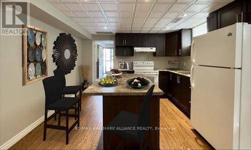 247 Woodsworth Road, Toronto (St. Andrew-Windfields), ON - Indoor Photo Showing Kitchen