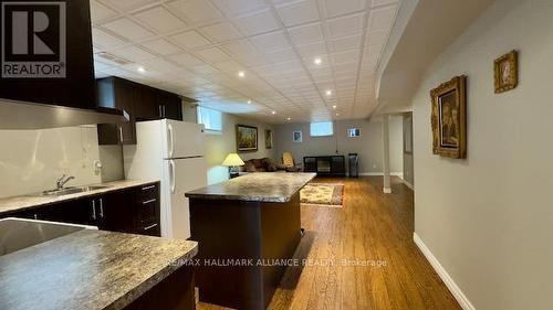 247 Woodsworth Road, Toronto (St. Andrew-Windfields), ON - Indoor Photo Showing Kitchen