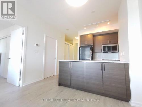 1505 - 70 Forest Manor Road, Toronto, ON - Indoor Photo Showing Kitchen