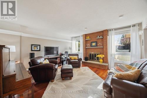 770 Greenbriar Drive, Oshawa (Eastdale), ON - Indoor Photo Showing Living Room With Fireplace