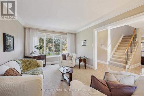 770 Greenbriar Drive, Oshawa (Eastdale), ON - Indoor Photo Showing Living Room