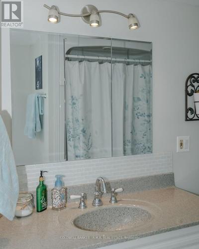 84 Driftwood Shores Road, Kawartha Lakes (Kirkfield), ON - Indoor Photo Showing Bathroom