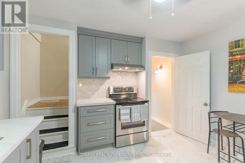 927 Donegal Street, Peterborough (Northcrest), ON - Indoor Photo Showing Kitchen