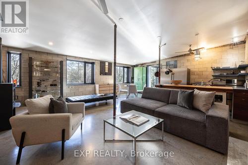 13783 Little Lake Road, Cramahe, ON - Indoor Photo Showing Living Room