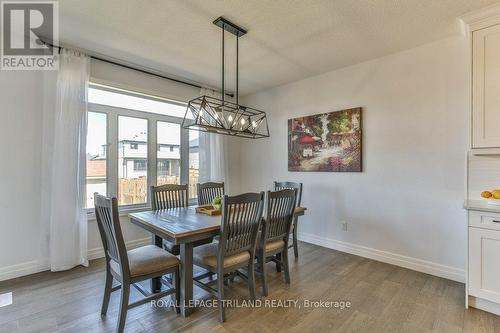 88 Foxborough Place, Thames Centre (Thorndale), ON - Indoor Photo Showing Dining Room