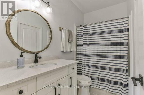 88 Foxborough Place, Thames Centre (Thorndale), ON - Indoor Photo Showing Bathroom