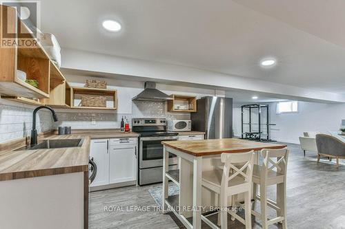 88 Foxborough Place, Thames Centre (Thorndale), ON - Indoor Photo Showing Kitchen