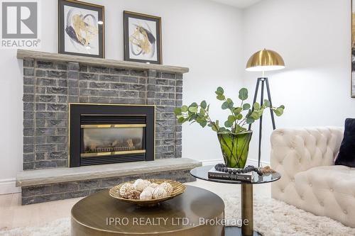 106 Hidden Trail Avenue, Richmond Hill, ON - Indoor Photo Showing Living Room With Fireplace