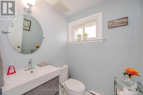 35 Briar Path, Brampton (Avondale), ON - Indoor Photo Showing Bathroom