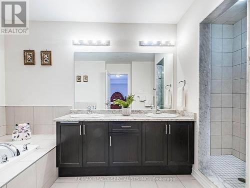 80 Thornbush Boulevard, Brampton, ON - Indoor Photo Showing Bathroom