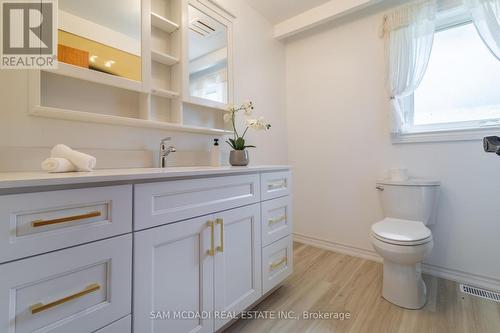 3532 Joan Drive, Mississauga (Fairview), ON - Indoor Photo Showing Bathroom