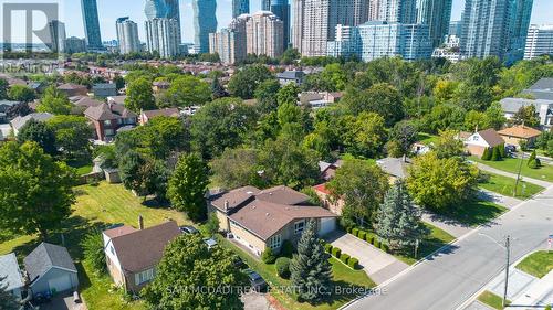 3532 Joan Drive, Mississauga (Fairview), ON - Outdoor With View