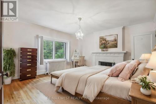 25 Indian Grove, Toronto (High Park-Swansea), ON - Indoor Photo Showing Bedroom