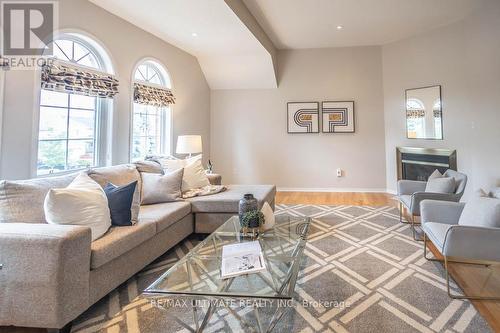 5907 Cornell Crescent, Mississauga (Central Erin Mills), ON - Indoor Photo Showing Living Room With Fireplace