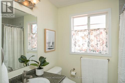 1339 Marshall Crescent, Milton (Beaty), ON - Indoor Photo Showing Bathroom