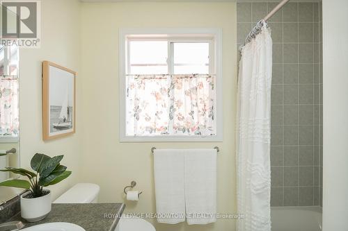 1339 Marshall Crescent, Milton (Beaty), ON - Indoor Photo Showing Bathroom