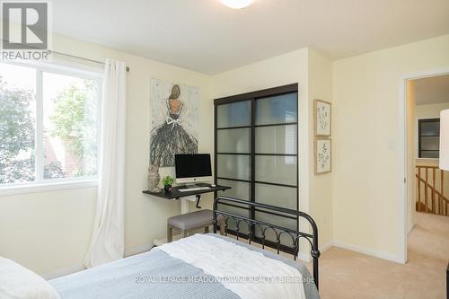 1339 Marshall Crescent, Milton (Beaty), ON - Indoor Photo Showing Bedroom