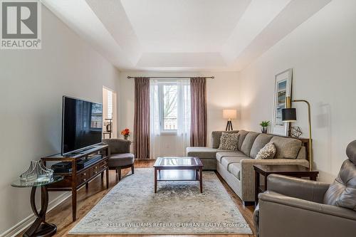 97 Sandollar Drive, Hamilton (Twenty Place), ON - Indoor Photo Showing Living Room