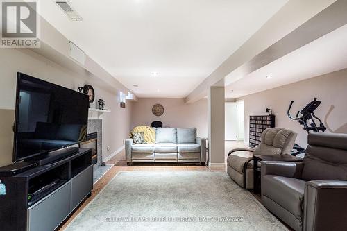 97 Sandollar Drive, Hamilton (Twenty Place), ON - Indoor Photo Showing Living Room