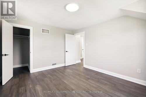 147 Garside Avenue S, Hamilton, ON - Indoor Photo Showing Other Room