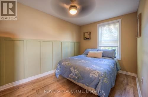 127 Nash Road S, Hamilton (Greenford), ON - Indoor Photo Showing Bedroom