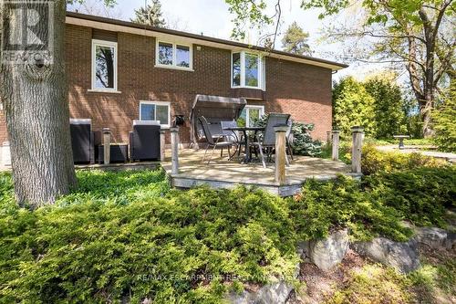 164 Dundas Street E, Hamilton (Waterdown), ON - Outdoor