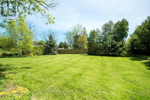 164 Dundas Street E, Hamilton (Waterdown), ON - Outdoor