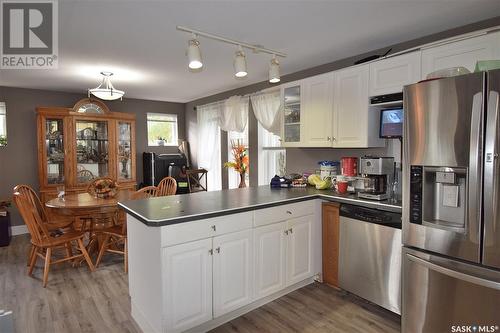 225 Riverside Drive, Prince Albert, SK - Indoor Photo Showing Kitchen