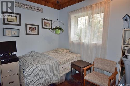 225 Riverside Drive, Prince Albert, SK - Indoor Photo Showing Bedroom