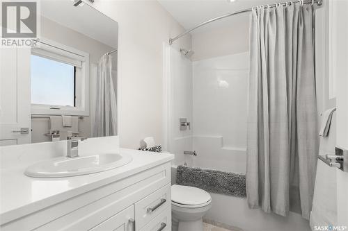 75 619 Evergreen Boulevard, Saskatoon, SK - Indoor Photo Showing Bathroom