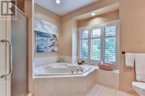 23 - 1200 Riverside Drive, London, ON - Indoor Photo Showing Bathroom