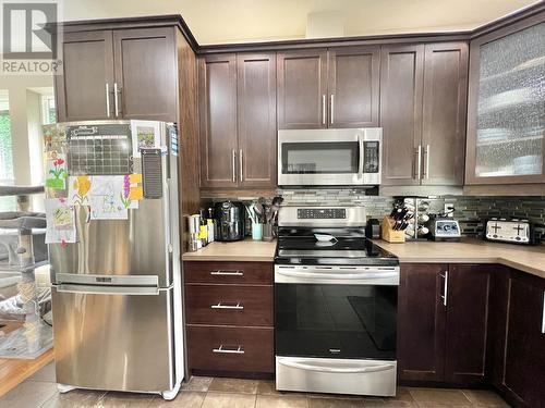 831 Funn Street, Quesnel, BC - Indoor Photo Showing Kitchen With Stainless Steel Kitchen