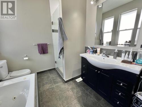 831 Funn Street, Quesnel, BC - Indoor Photo Showing Bathroom