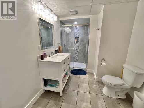 831 Funn Street, Quesnel, BC - Indoor Photo Showing Bathroom