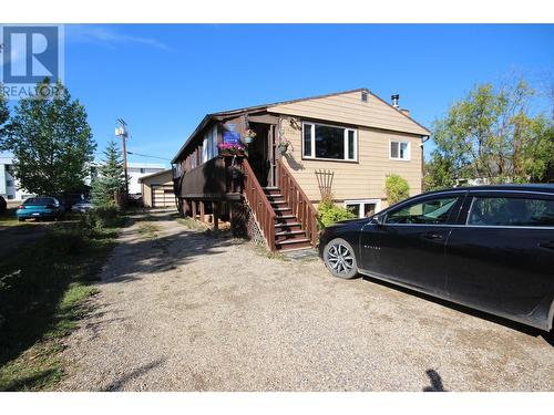 11609 9 Street, Dawson Creek, BC - Outdoor