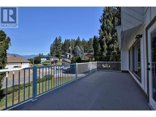 2913 Cedar Drive, Blind Bay, BC - Outdoor