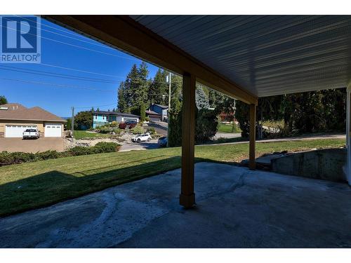 2913 Cedar Drive, Blind Bay, BC - Outdoor