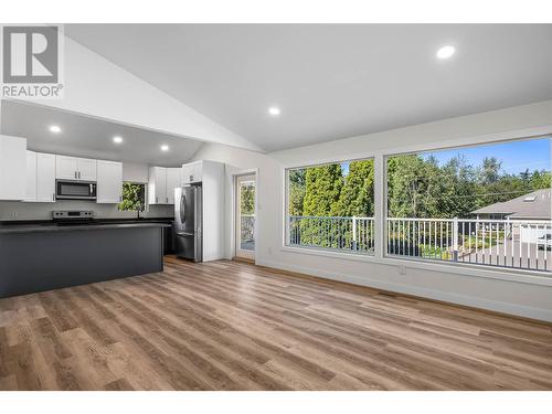 2913 Cedar Drive, Blind Bay, BC - Indoor Photo Showing Kitchen