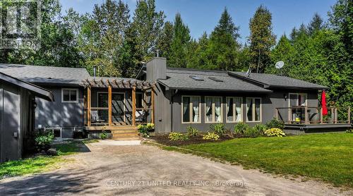 789 Old Mill Road, Kawartha Lakes, ON - Outdoor With Deck Patio Veranda